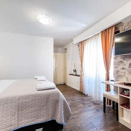 Rialto Luxury And