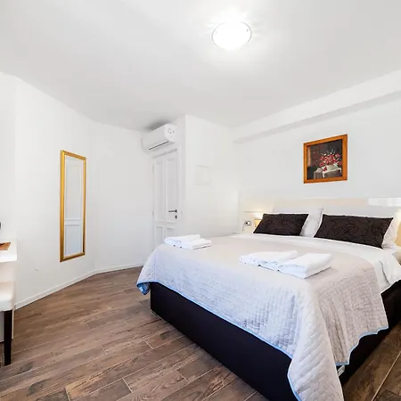 Rialto Luxury And Apartamento Šibenik