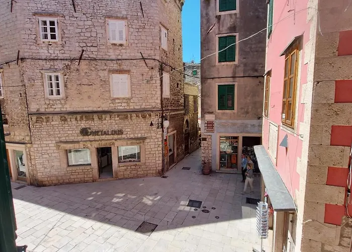 Rialto Luxury Apartament Szybenik